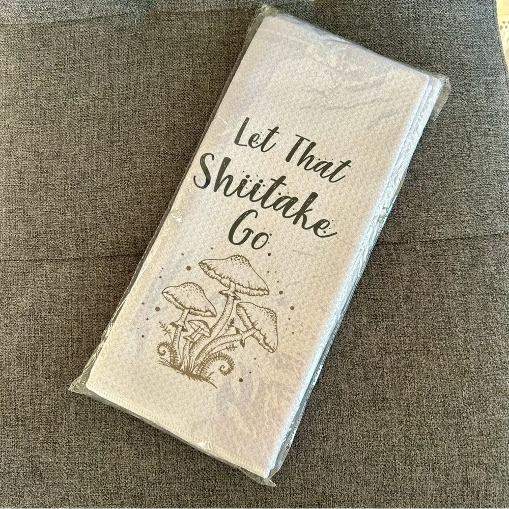 Set/2 Funny Mushroom Dishtowels (1/“Let that Shiitake Go” + 1/Print), White, Tan